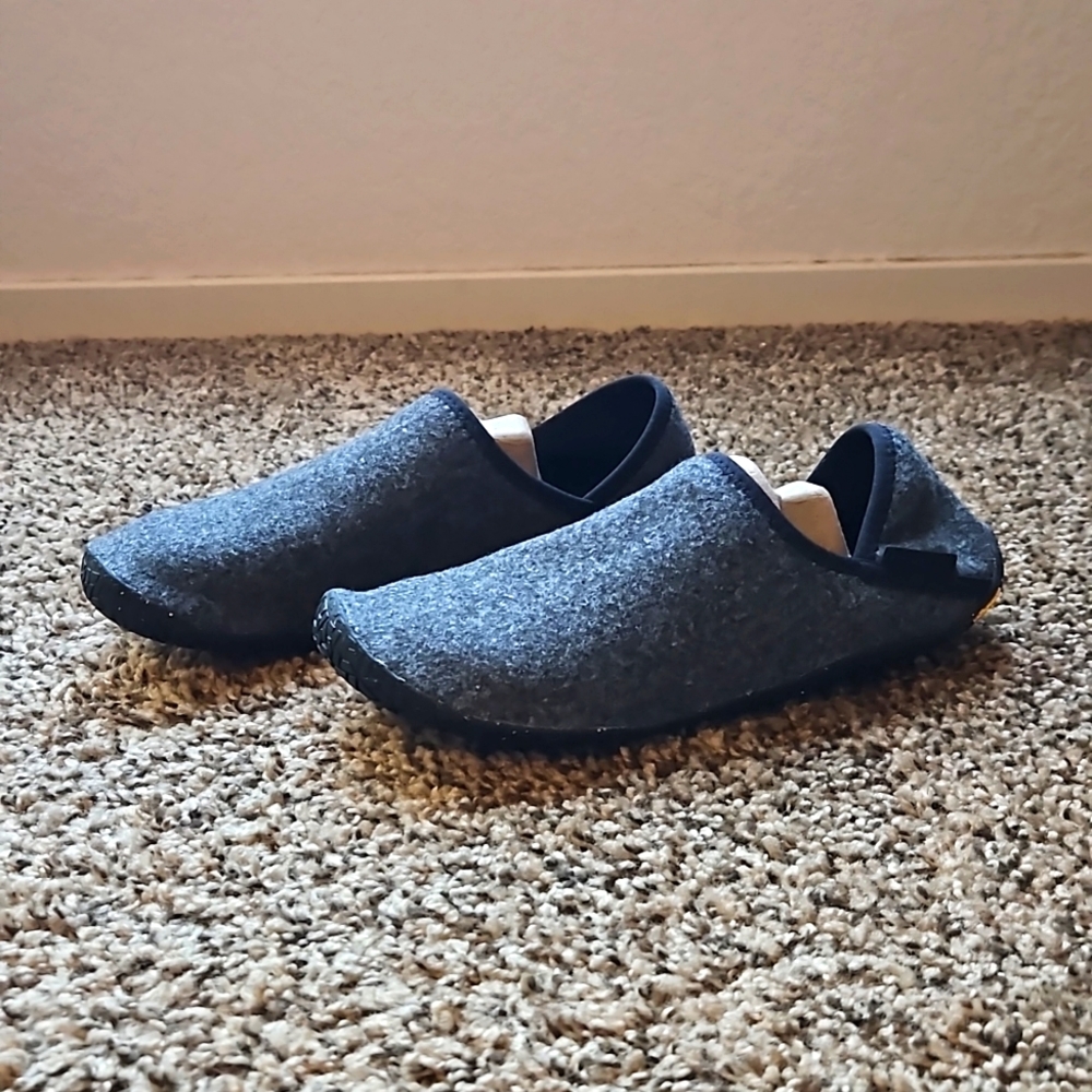 NWOT Merrell Cozy Glove Shoes Size 8.5